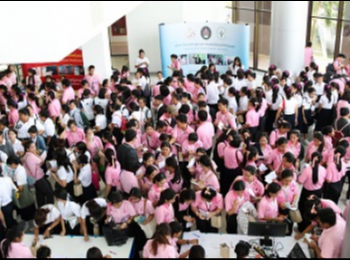 Grand Opening Student Club which aimed
to encourage students on creative
thinking and team working.
