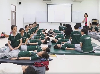 Applied Thai Traditional Medicine Allied
College Teaching Basic Thai Massage 1