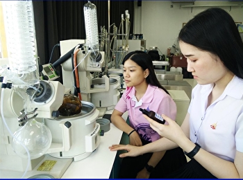 แขนงวิชาการดูแลสุขภาพและความงาม
ทำการวิจัยค้นคว้าระเหยสารเอทานอลด้วยเครื่อง
Rotary Evaporator