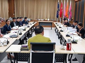 อาจารย์พรรณี โรจนเบญจกุล
รองคณบดีฝ่ายกิจการนักศึกษา
วิทยาลัยสหเวชศาสตร์
เข้าร่วมประชุมคณะกรรมการบริหารกองทุนพัฒนานักศึกษา
ครั้งที่ 9/2561