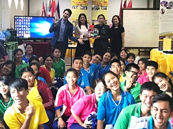 PR Tour to Nakhontritrue School in
Kamphaengphet Province. This trip was
aimed to promote the Educational
Promotion Program for Thai students in
local community.