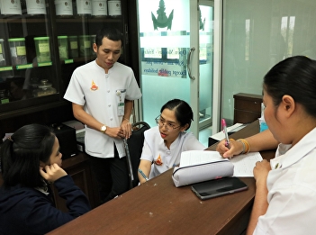 guideline to fourth-year Applied Thai
Traditional Medicine (ATM) Trainees at
Thai Traditional and Integrated Medicine
Hospital at College of Allied Health
Sciences. At that point, the third-year
ATM students also observed the treatment
case and participat