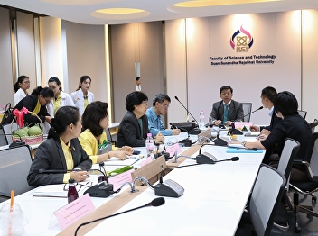 executive directors discussed with Mr.
Qingchao Sun, Director of International
Projection Office of Beijing Silu
Education and Technology Co., Ltd in
China